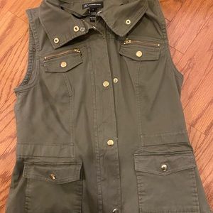 INC Women’s 3-in-1 Vest. Size Small.